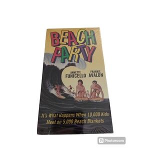 Beach‎ Party (VHS, 2001)